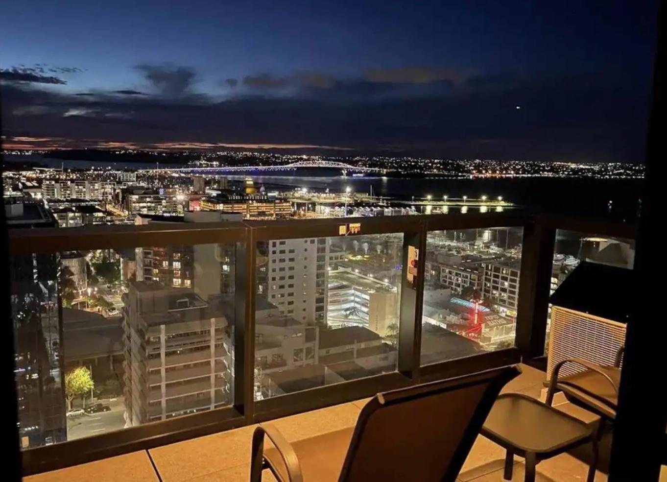 Gorgeous Seaview 2 Bedroom Apartment In Auckland Cbd Eksteriør billede