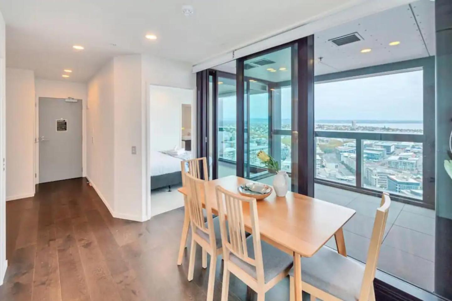 Gorgeous Seaview 2 Bedroom Apartment In Auckland Cbd Eksteriør billede