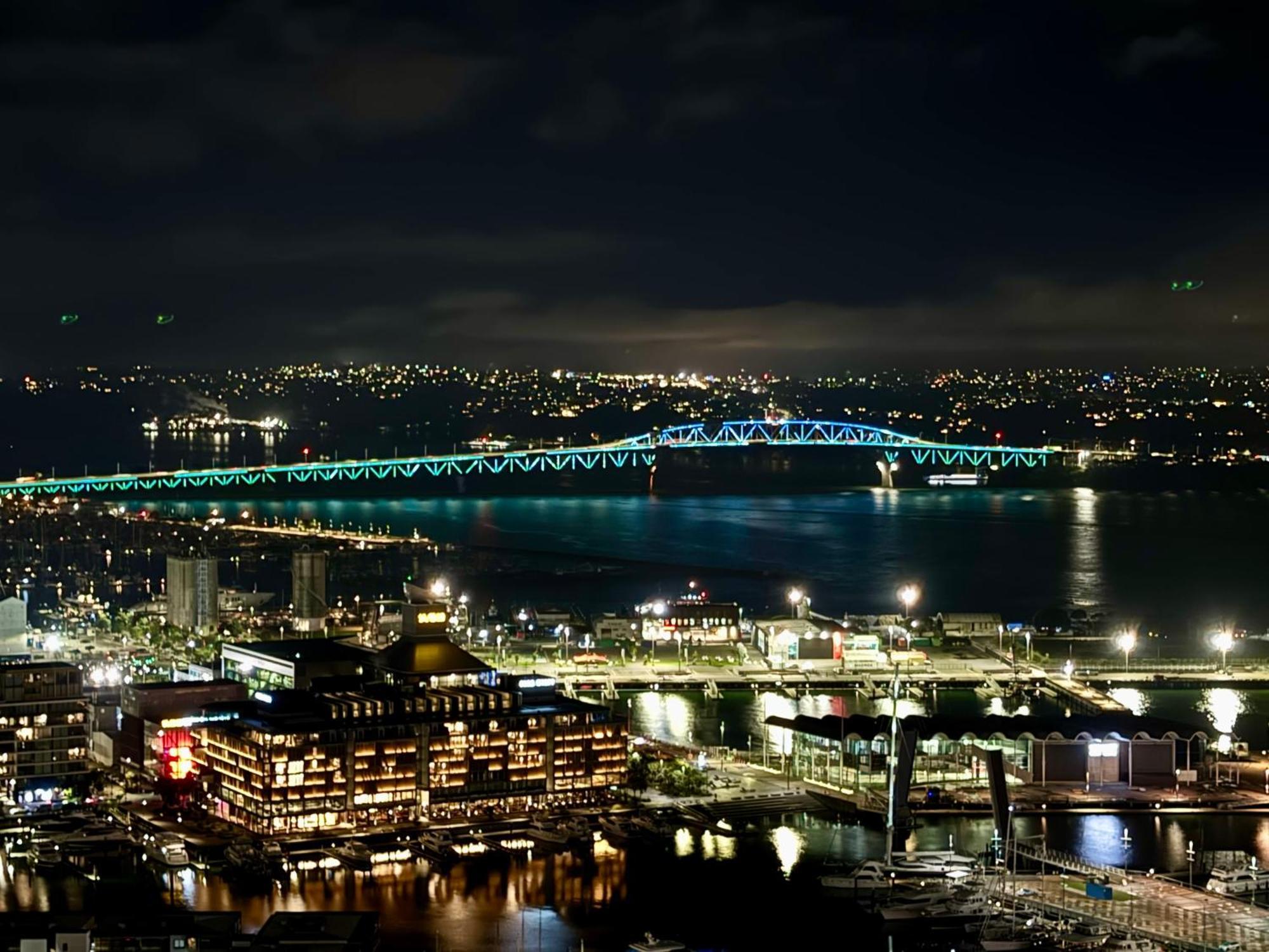 Gorgeous Seaview 2 Bedroom Apartment In Auckland Cbd Eksteriør billede